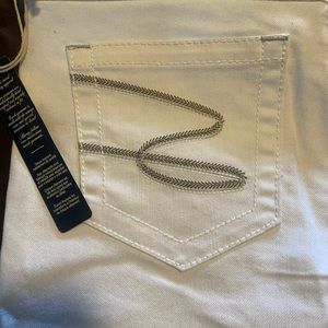 NWT Ladies white longer shorts